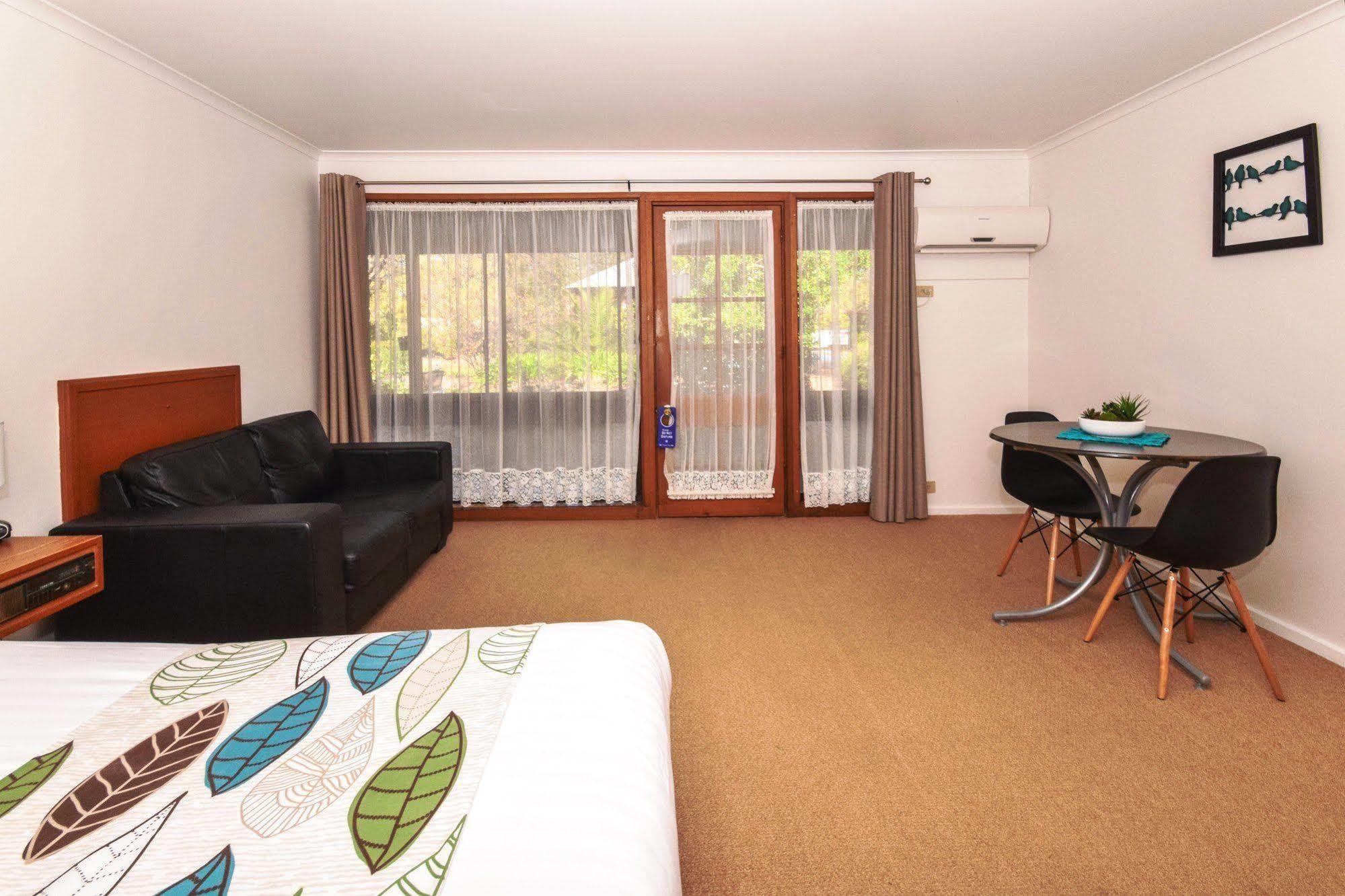 River Country Inn (Adults Only) Moama Extérieur photo