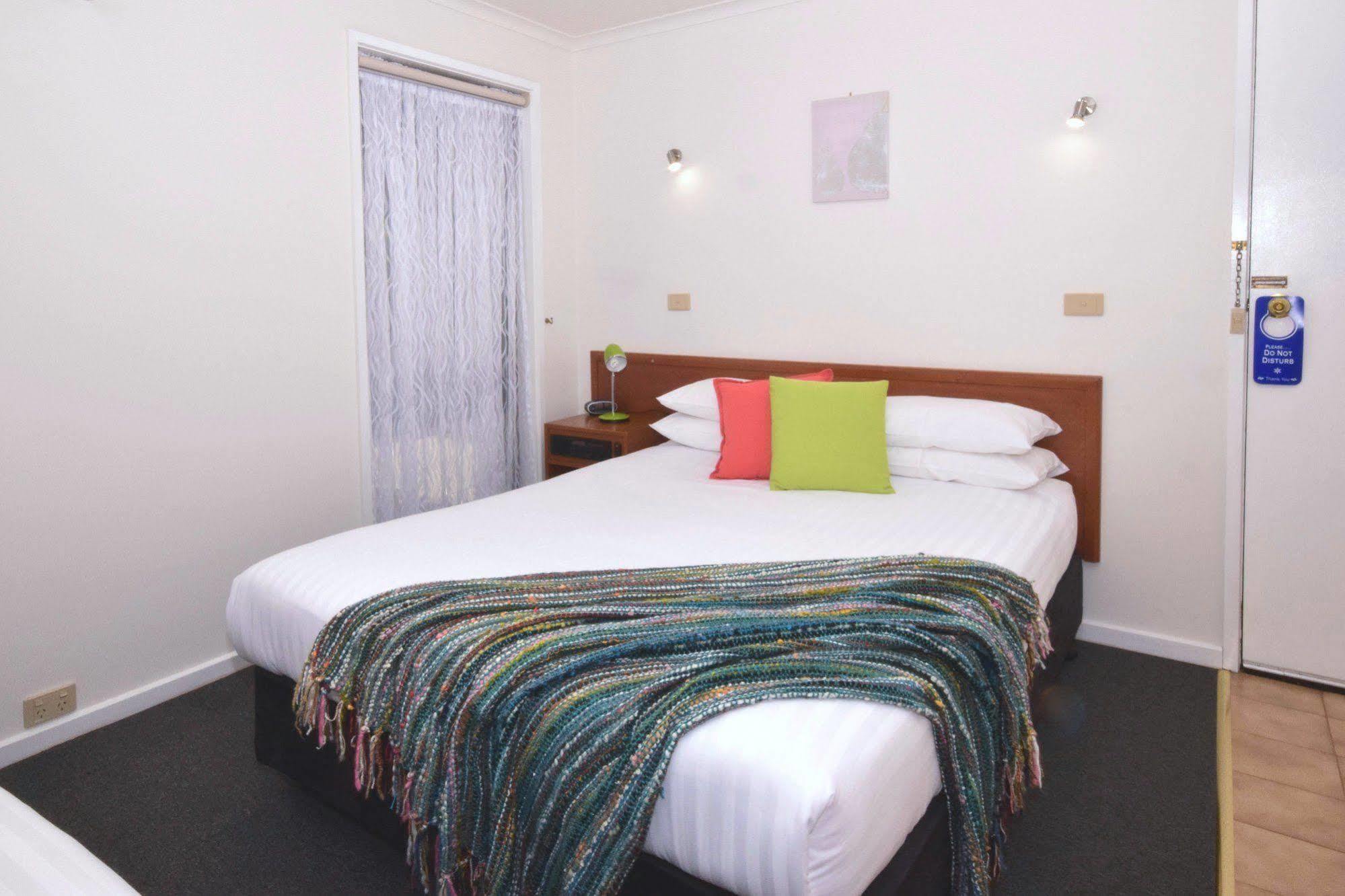River Country Inn (Adults Only) Moama Extérieur photo