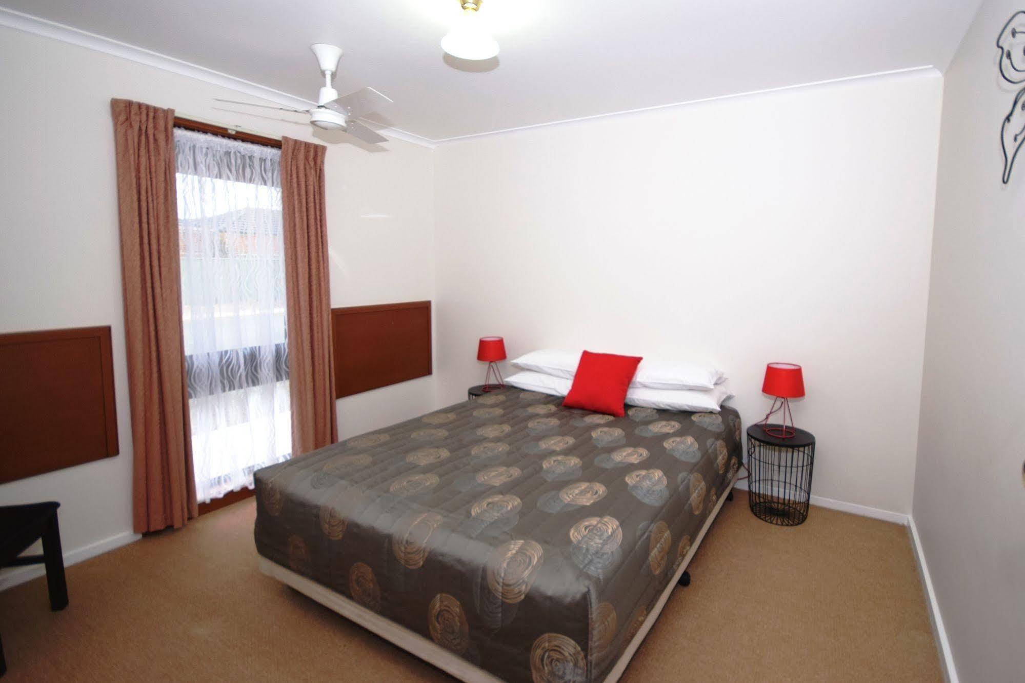 River Country Inn (Adults Only) Moama Extérieur photo