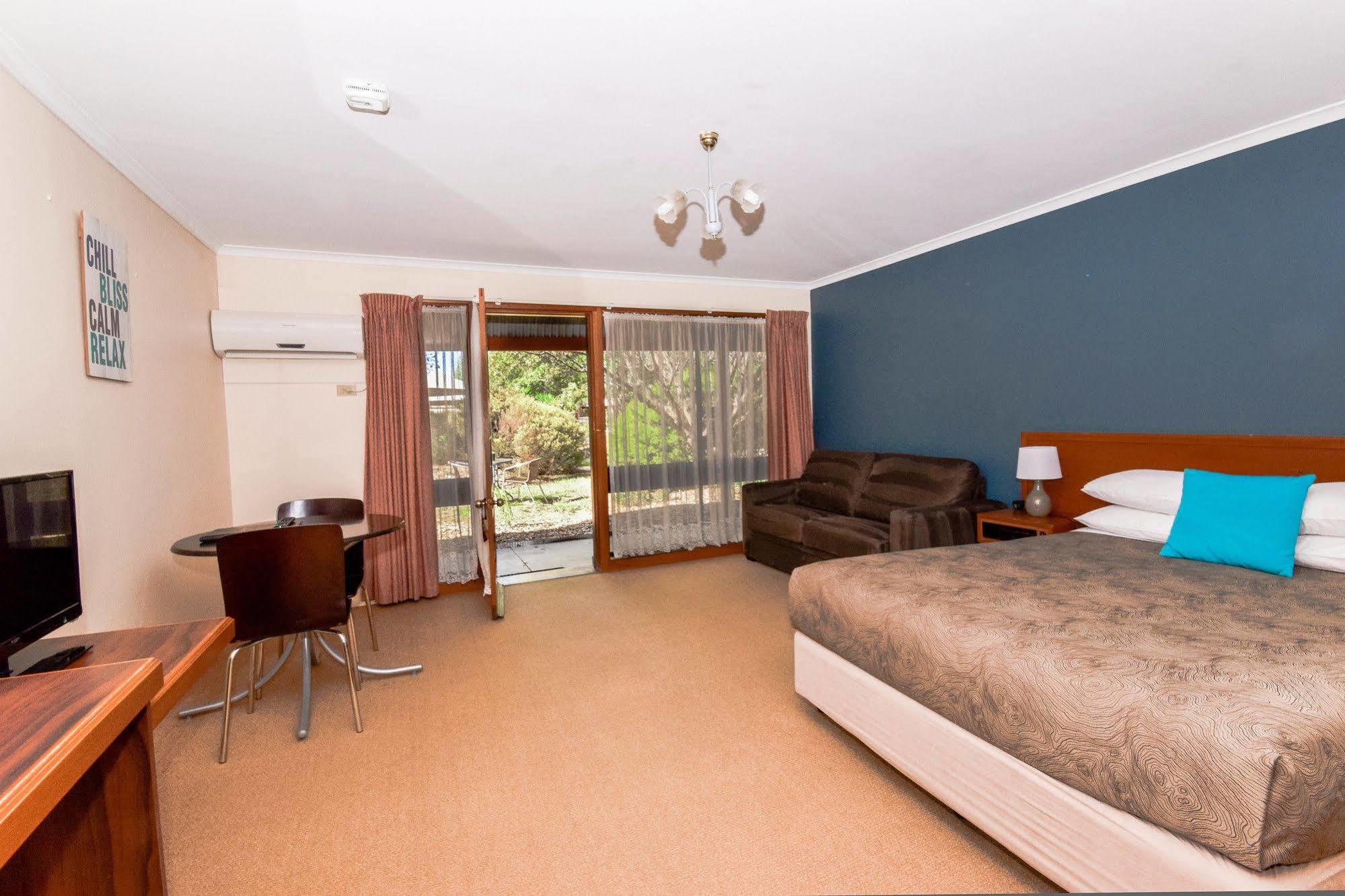River Country Inn (Adults Only) Moama Extérieur photo